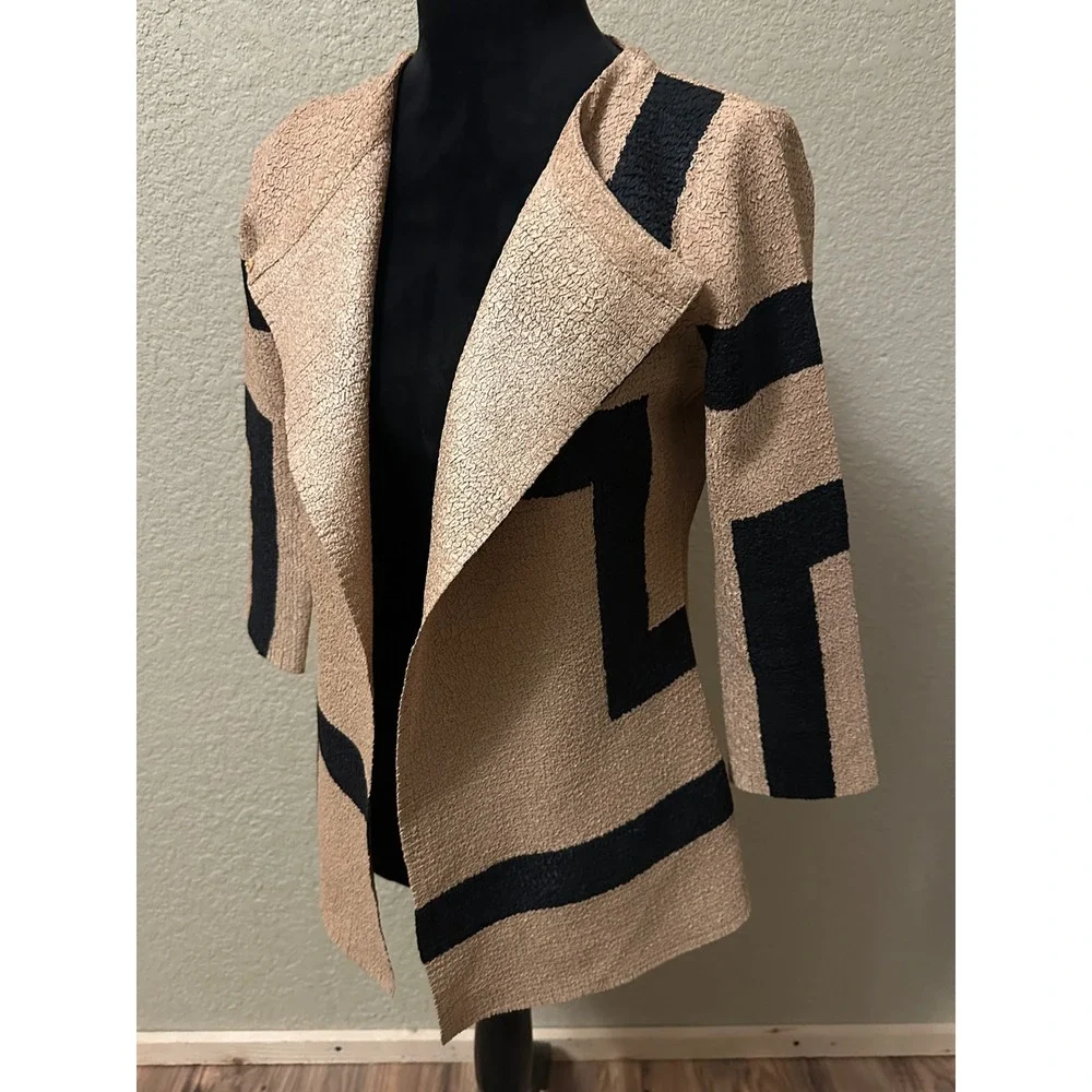 Berek Women Tan‎ Black Geometric Textured Open Front Cardigan Jacket PXS